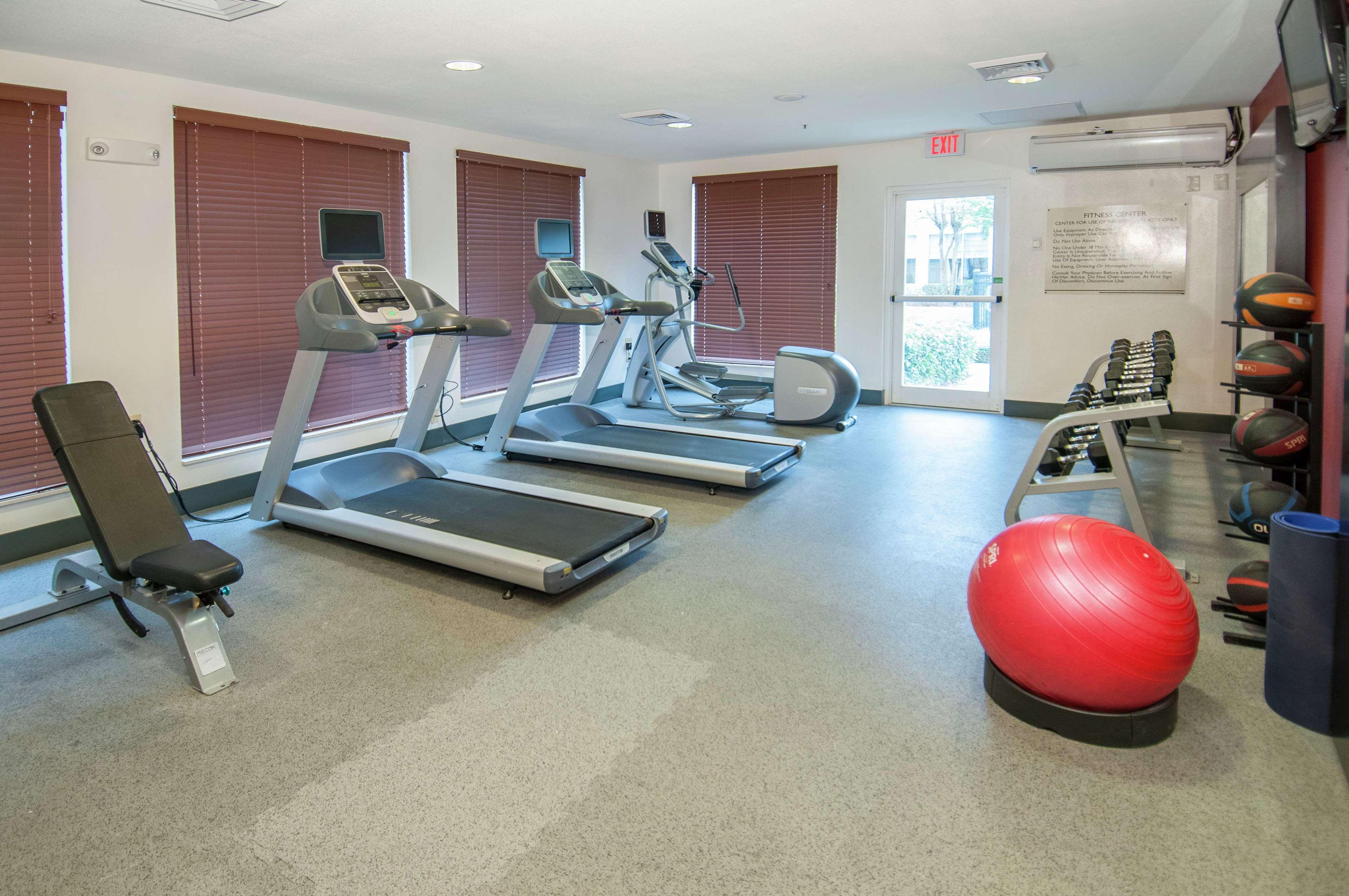 Hilton Garden Inn New Orleans Airport Kenner Exterior photo